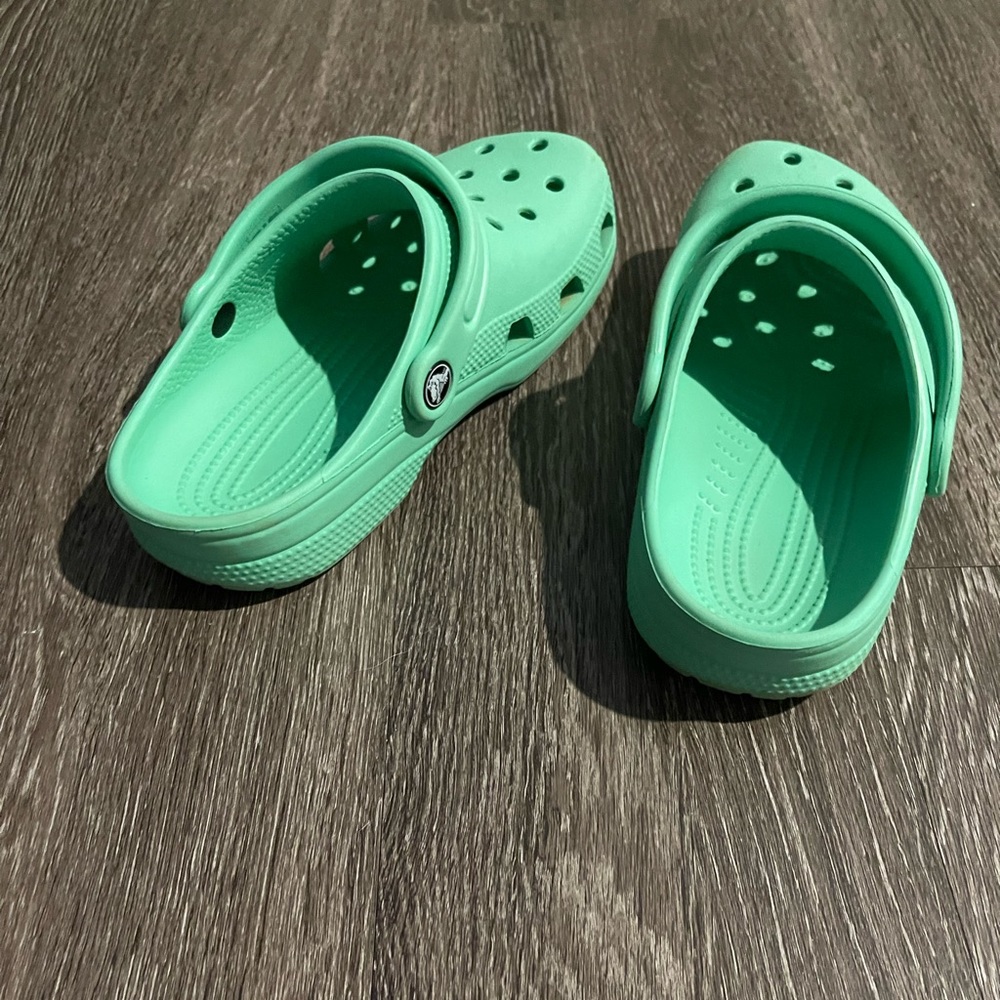 Crocs